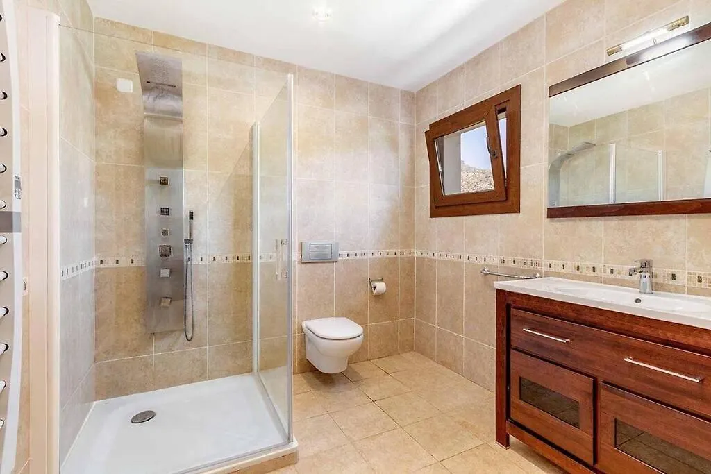 Villa Alexandria Cala San Vicente 300M From The Beach Spanien