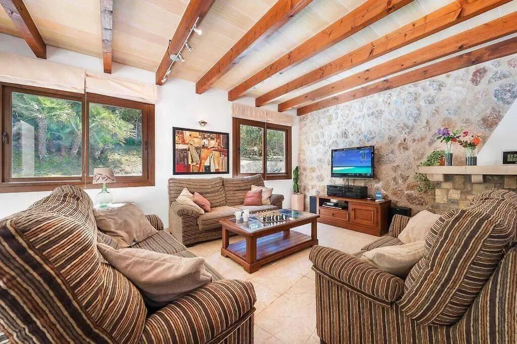 Villa Alexandria Cala San Vicente 300M From The Beach 0*, Cala de Sant Vicenc Spanien