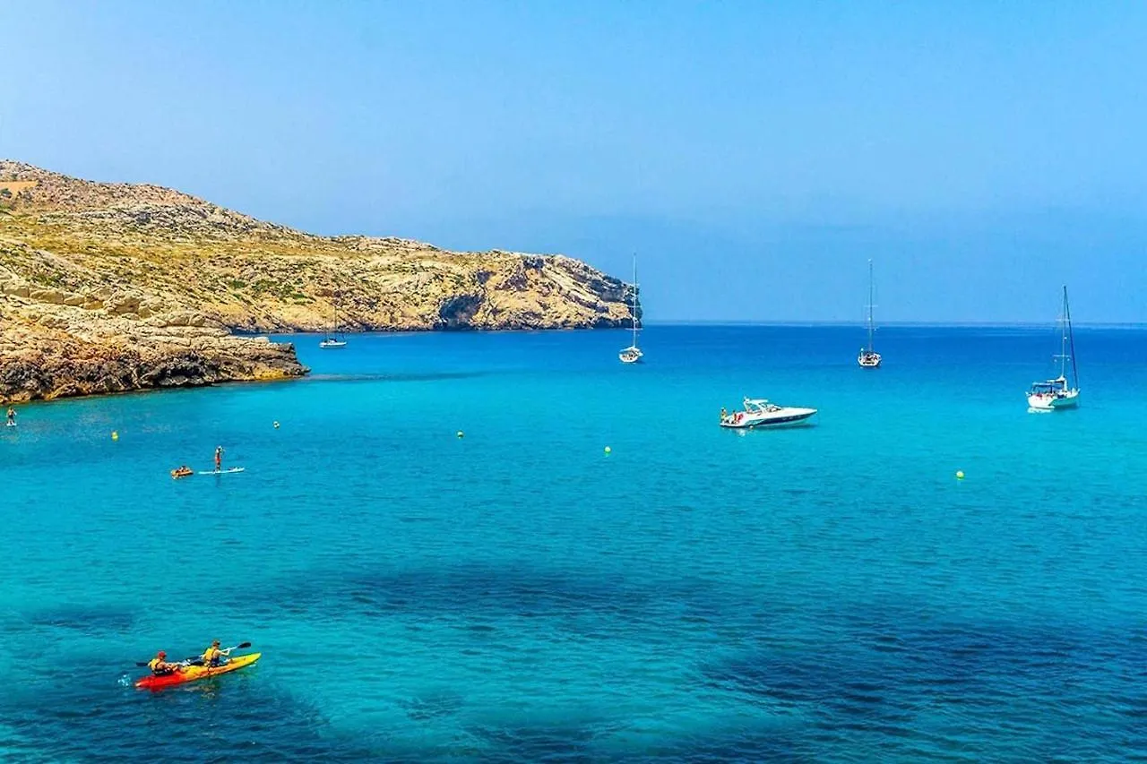 Villa Alexandria Cala San Vicente 300M From The Beach 0*, Cala de Sant Vicenc Spanien